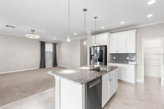 7537 POOL COMPASS LOOP, Wesley Chapel, FL 33545