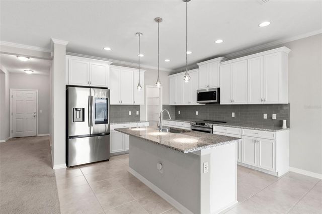 7537 POOL COMPASS LOOP, Wesley Chapel, FL 33545