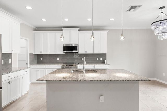 7537 POOL COMPASS LOOP, Wesley Chapel, FL 33545