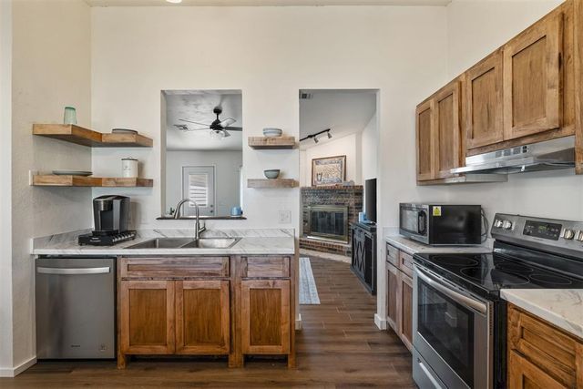 1000 Noel Drive, Yukon, OK 73099