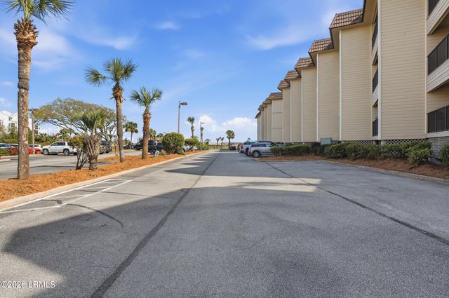 40 Folly Field Rd Apt B114, Hilton Head Island, SC 29928