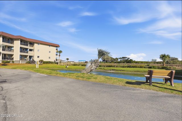 40 Folly Field Rd Apt B114, Hilton Head Island, SC 29928