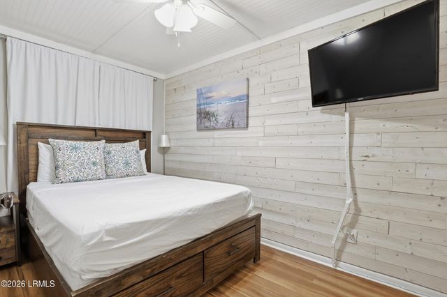 40 Folly Field Rd Apt B114, Hilton Head Island, SC 29928