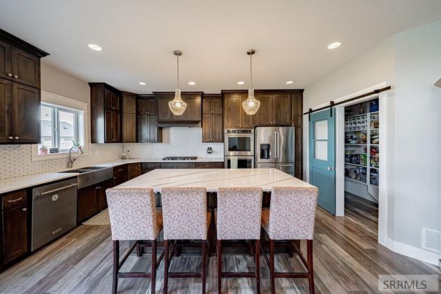 2831 S Hidden Hutch Drive, Ammon, ID 83401