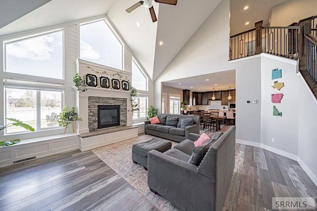 2831 S Hidden Hutch Drive, Ammon, ID 83401