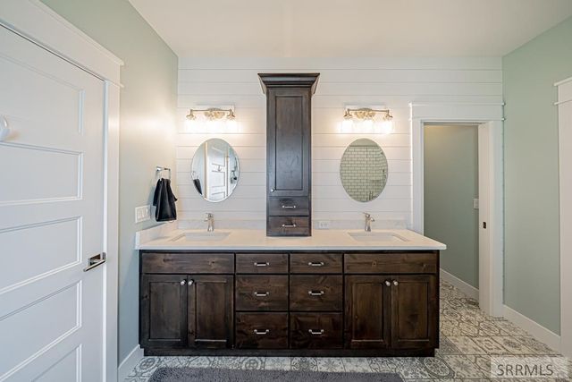 2831 S Hidden Hutch Drive, Ammon, ID 83401