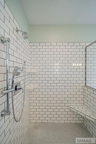 2831 S Hidden Hutch Drive, Ammon, ID 83401