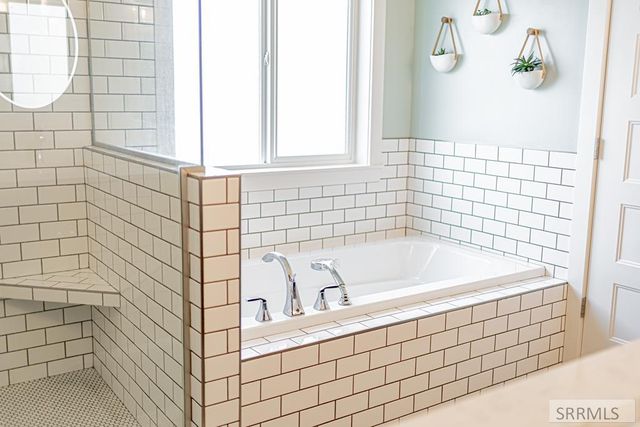 2831 S Hidden Hutch Drive, Ammon, ID 83401