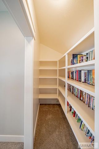 2831 S Hidden Hutch Drive, Ammon, ID 83401