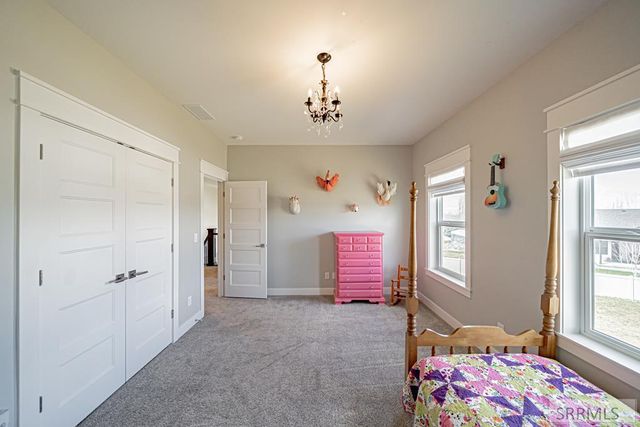 2831 S Hidden Hutch Drive, Ammon, ID 83401