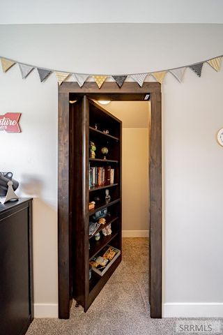 2831 S Hidden Hutch Drive, Ammon, ID 83401