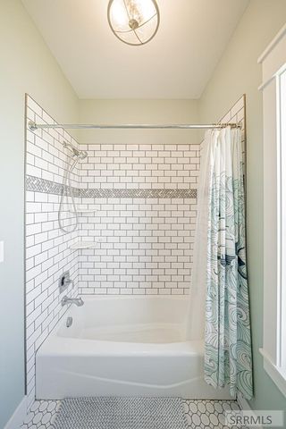 2831 S Hidden Hutch Drive, Ammon, ID 83401