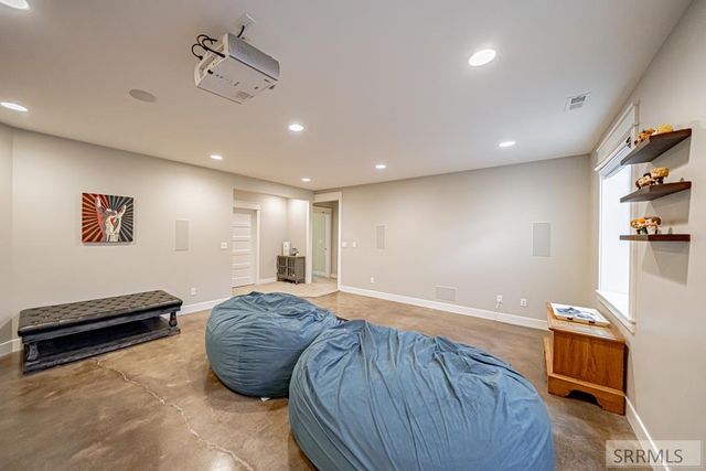 2831 S Hidden Hutch Drive, Ammon, ID 83401