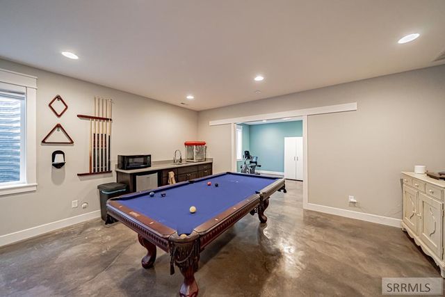 2831 S Hidden Hutch Drive, Ammon, ID 83401