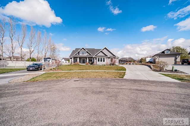 2831 S Hidden Hutch Drive, Ammon, ID 83401