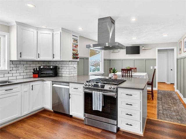 281 Woodruff Drive, Webster, NY 14580