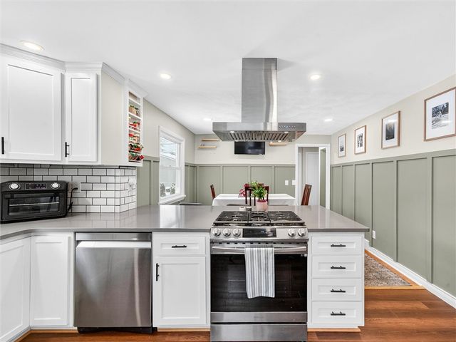 281 Woodruff Drive, Webster, NY 14580