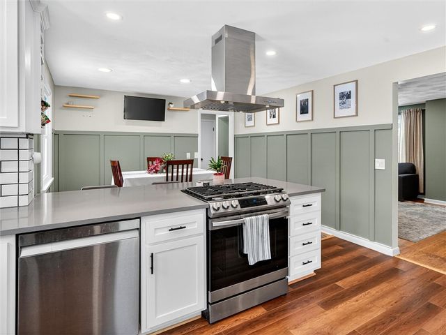 281 Woodruff Drive, Webster, NY 14580