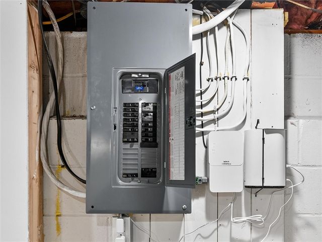 281 Woodruff Drive, Webster, NY 14580