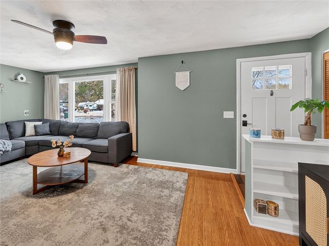 281 Woodruff Drive, Webster, NY 14580