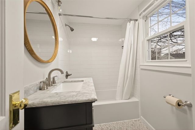 22 Biltmore Drive, Irondequoit, NY 14617