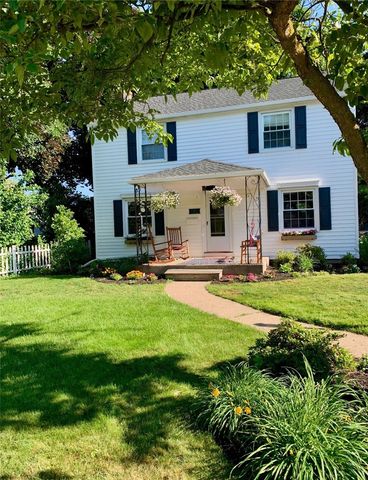 22 Biltmore Drive, Irondequoit, NY 14617