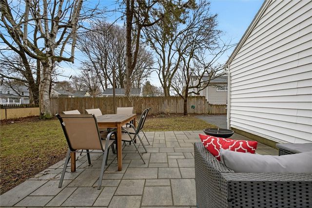 22 Biltmore Drive, Irondequoit, NY 14617