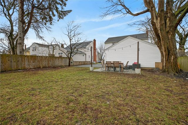 22 Biltmore Drive, Irondequoit, NY 14617