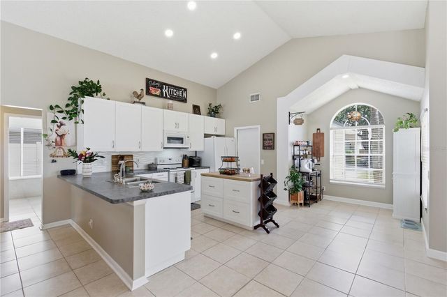 7912 TRAIL RUN LOOP, New Port Richey, FL 34653
