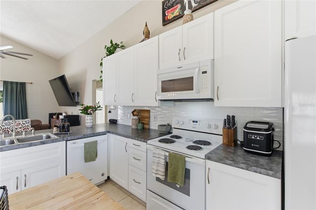7912 TRAIL RUN LOOP, New Port Richey, FL 34653