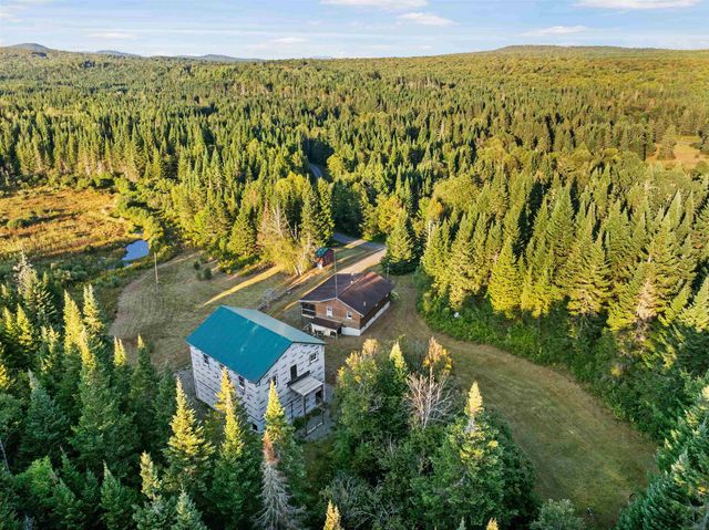 31 Beaver Brook Road, Pittsburg, NH 03592