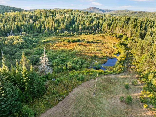 31 Beaver Brook Road, Pittsburg, NH 03592