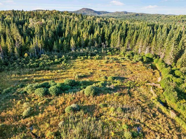 31 Beaver Brook Road, Pittsburg, NH 03592