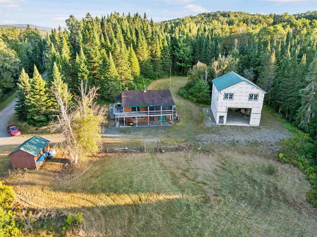 31 Beaver Brook Road, Pittsburg, NH 03592