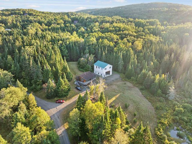 31 Beaver Brook Road, Pittsburg, NH 03592