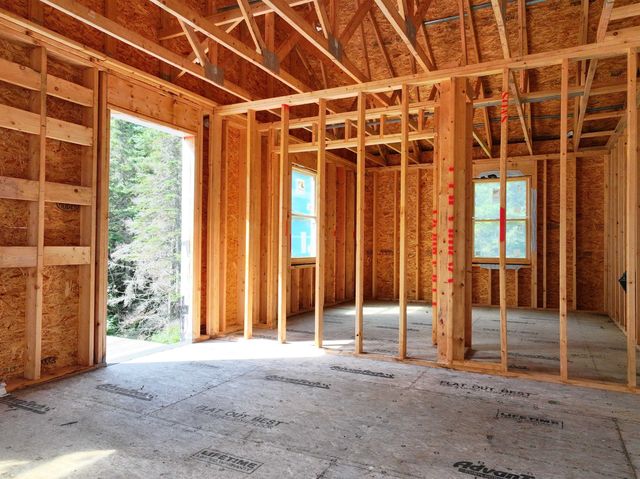 31 Beaver Brook Road, Pittsburg, NH 03592