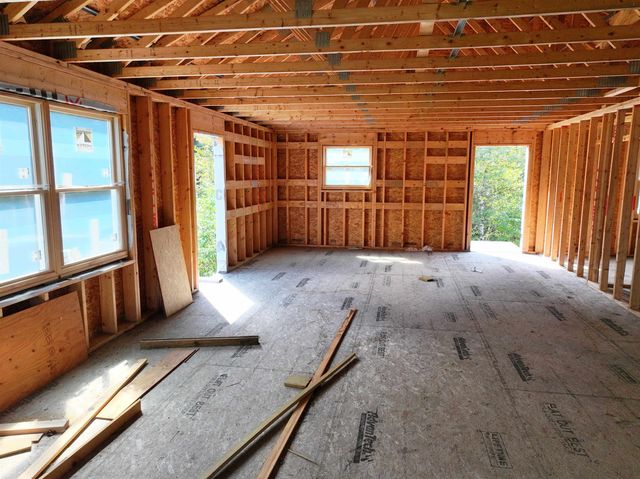 31 Beaver Brook Road, Pittsburg, NH 03592