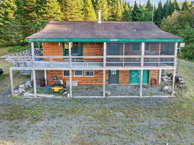 31 Beaver Brook Road, Pittsburg, NH 03592