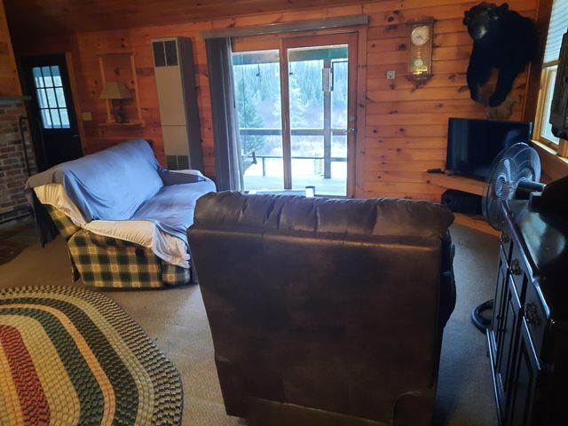 31 Beaver Brook Road, Pittsburg, NH 03592