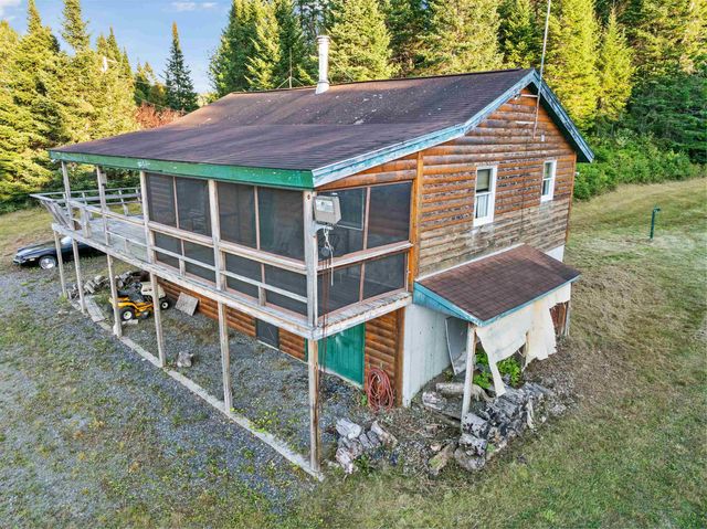 31 Beaver Brook Road, Pittsburg, NH 03592