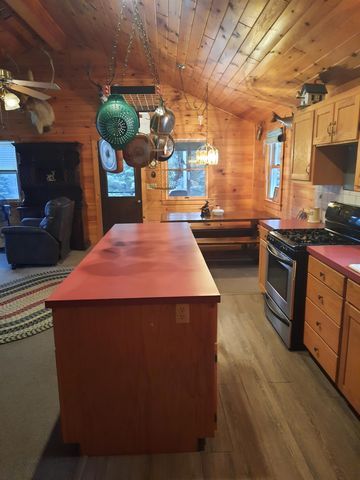 31 Beaver Brook Road, Pittsburg, NH 03592