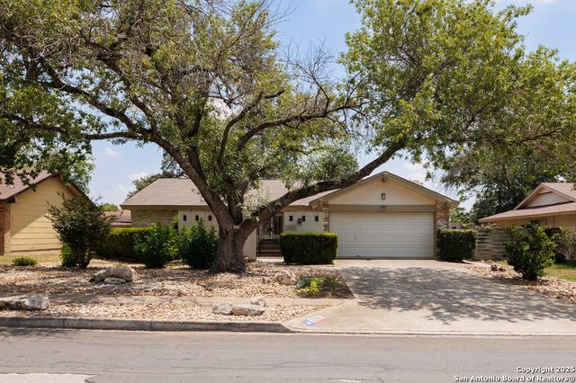 5006 Las Campanas, San Antonio, TX 78233