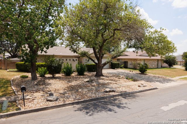 5006 Las Campanas, San Antonio, TX 78233