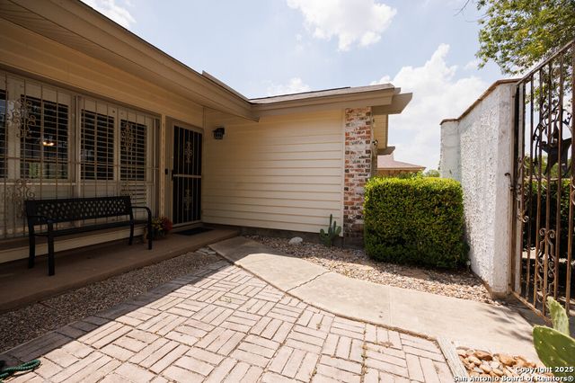 5006 Las Campanas, San Antonio, TX 78233