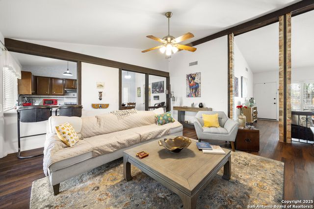 5006 Las Campanas, San Antonio, TX 78233