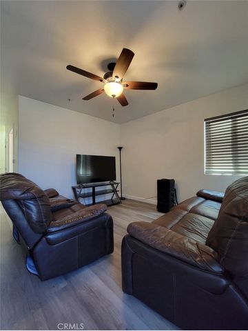 8455 Santa Fe Ave, Huntington Park, CA 90255