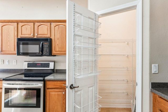 9314 CREEDMOOR LANE, New Port Richey, FL 34654