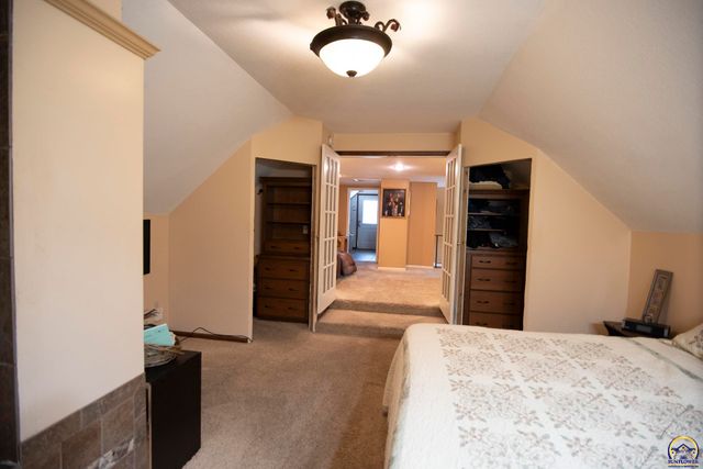 4105 SW 29th ST, Topeka, KS 66614