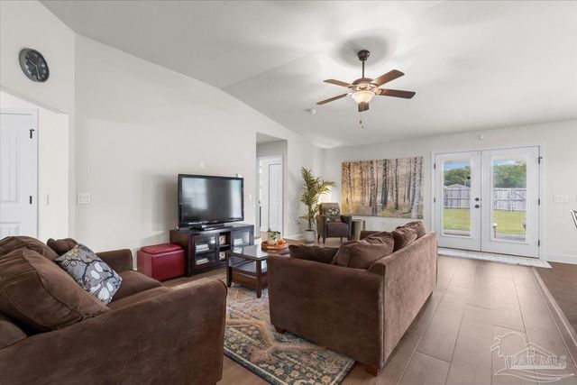 5667 Flume Dr, Pace, FL 32571
