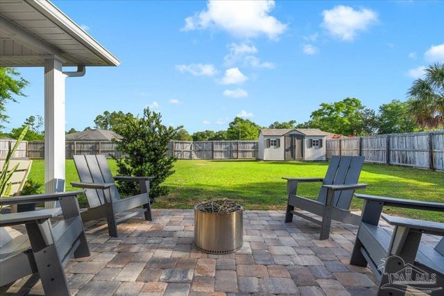5667 Flume Dr, Pace, FL 32571